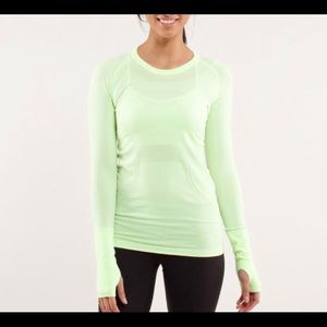 Greenish/Yellow LuluLemon swiftly tech long sleeve